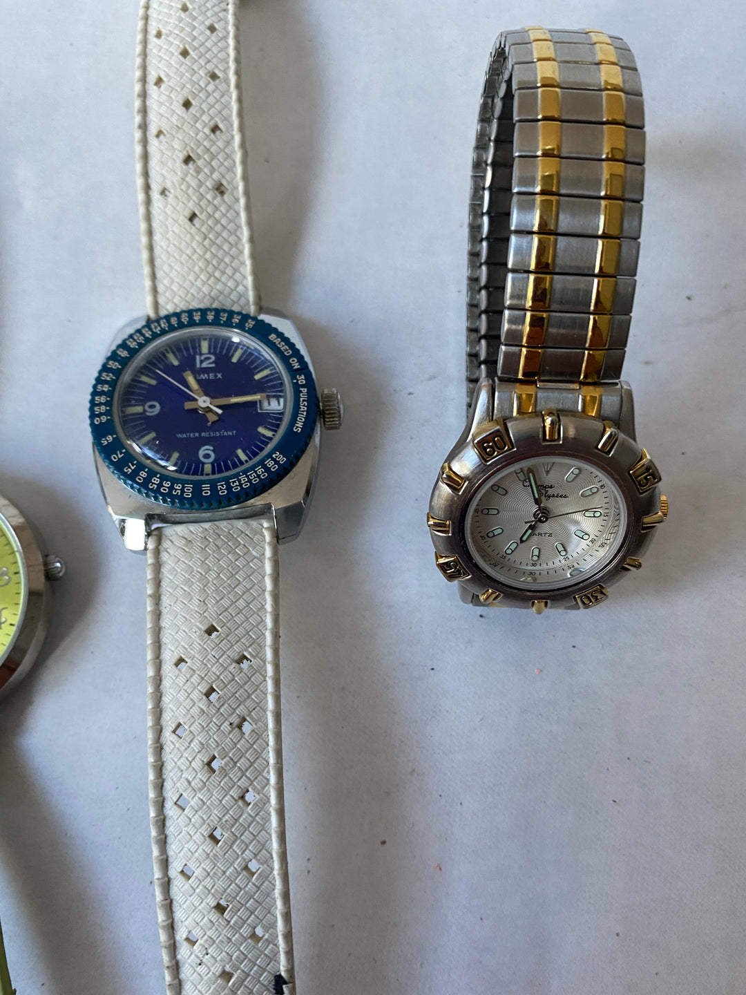 u348 Vintage Lot of 4 Elegant Unisex Wrist Watches Overstock Inventory 20% off