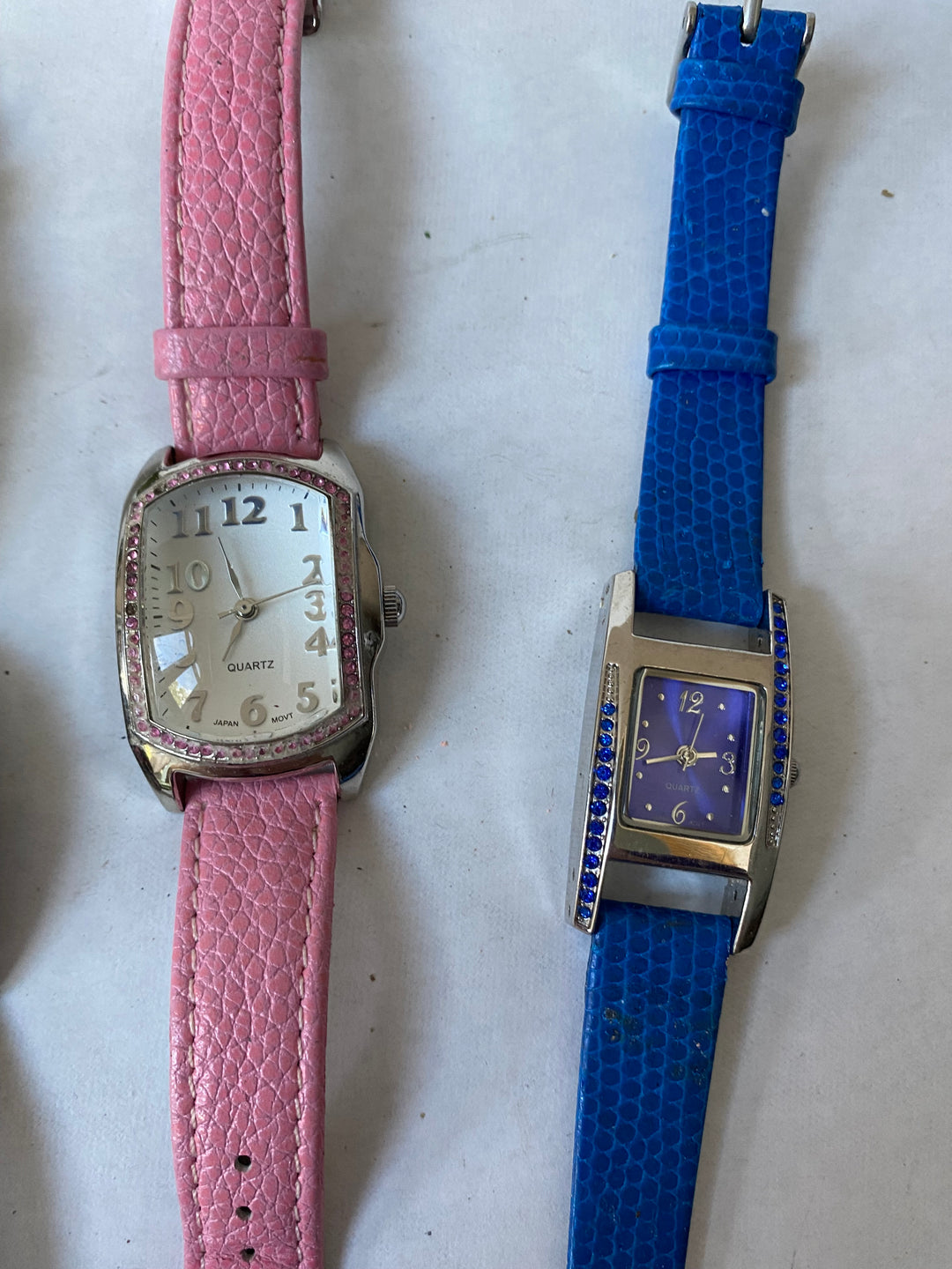 u357 Vintage Lot of 4 Elegant Unisex Wrist Watches Overstock Inventory 20% off