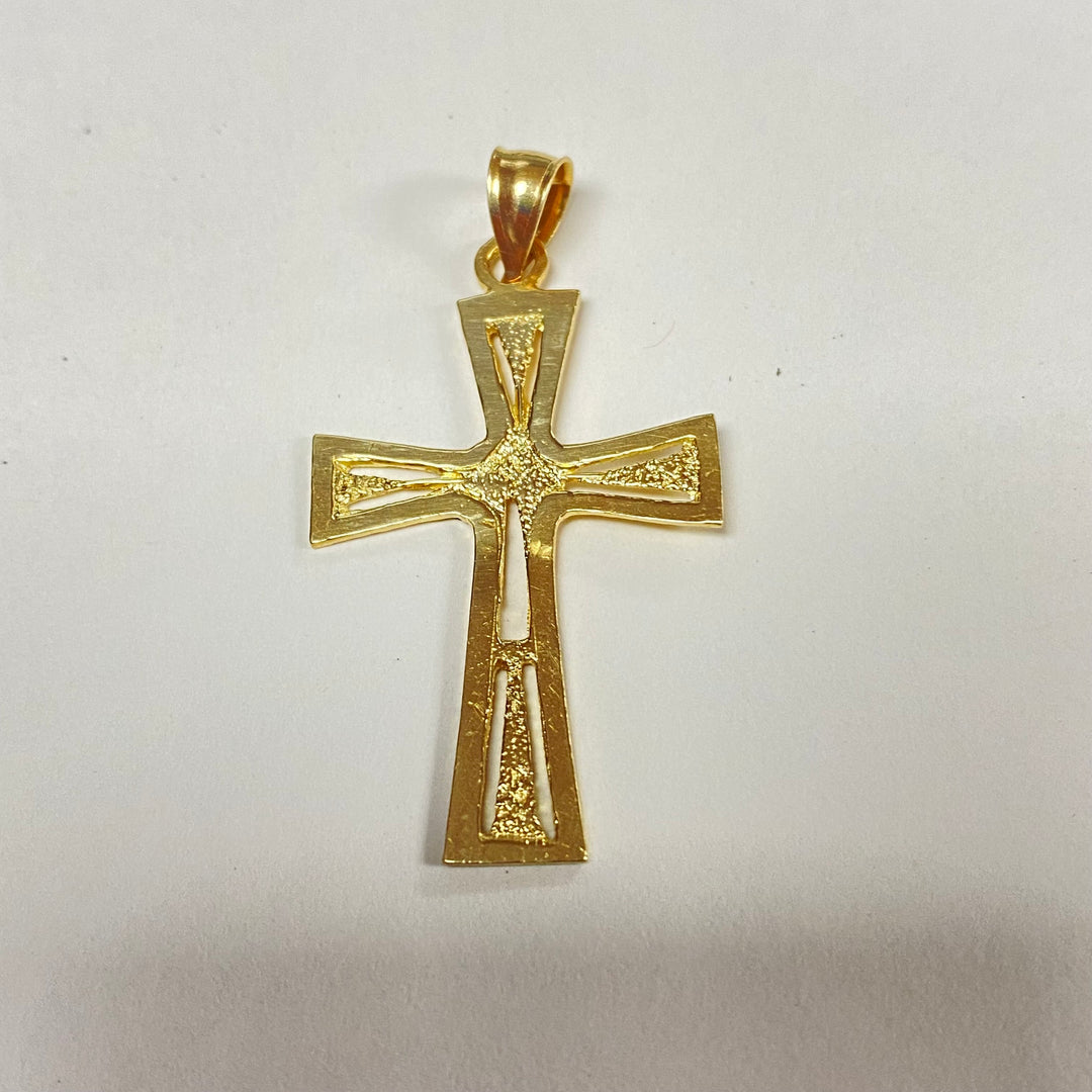 u367 Vintage 14K Yellow Gold Carved Cross Pendant Charm