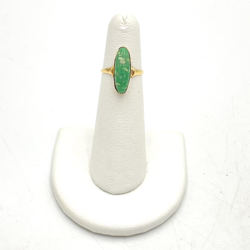 u375 Vintage Yellow Gold Women's Ring Size 4 Oval Green Fuchsite Stone