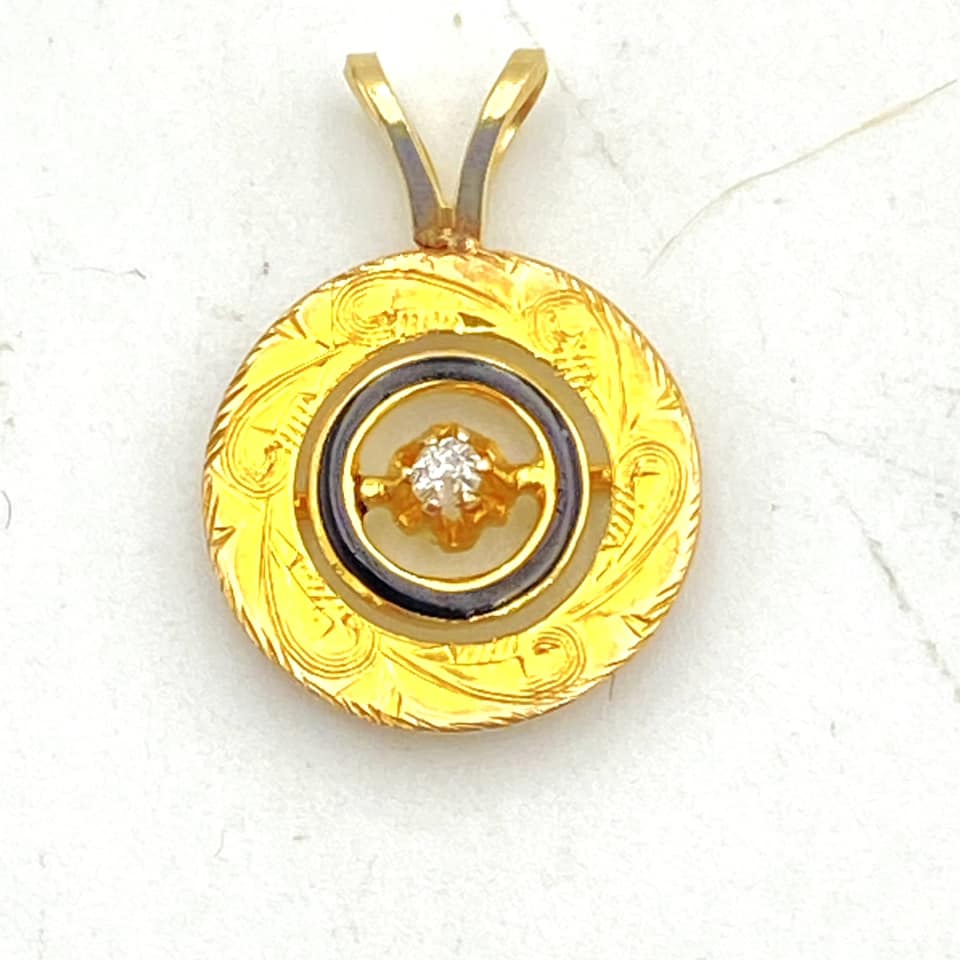 u382 Vintage 14K Yellow Gold Old Mine Enamel White Stone Elegant Pendant Charm