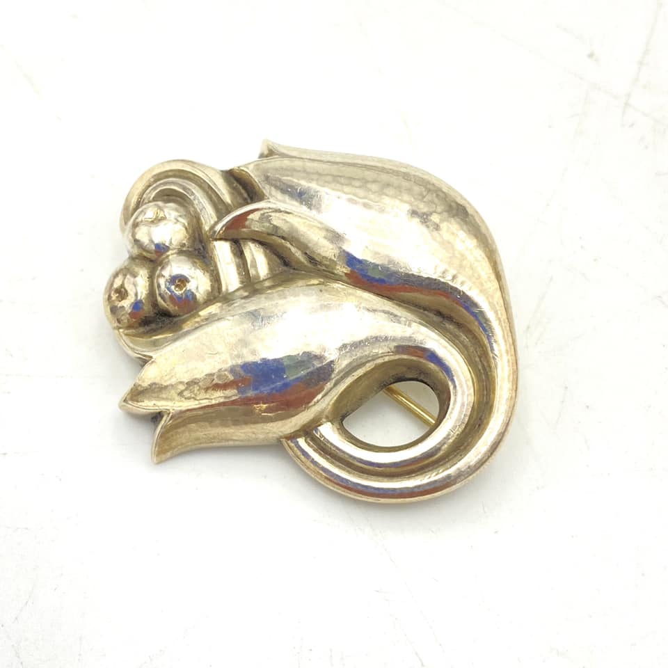 u383 Vintage George Jensen Denmark Sterling Silver Floral Design Brooch Pin