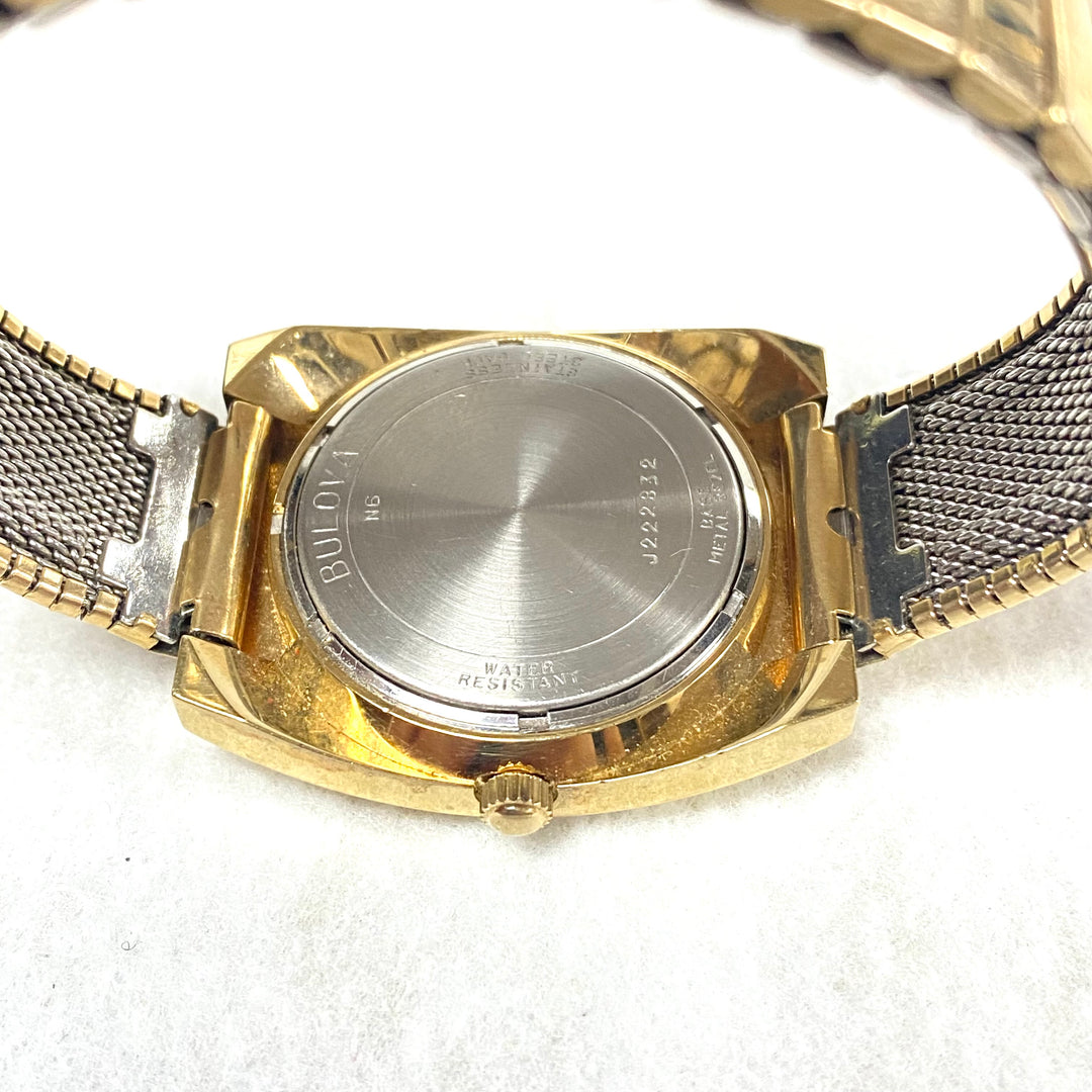 u428 Vintage Bulova Swiss Mechanical Stainless Back Water Resistant Wrist Watch