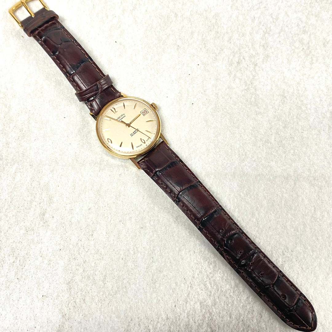 u447 Vintage PIROFA Swiss Automatic Stainless Steel Water Protected Wrist Watch