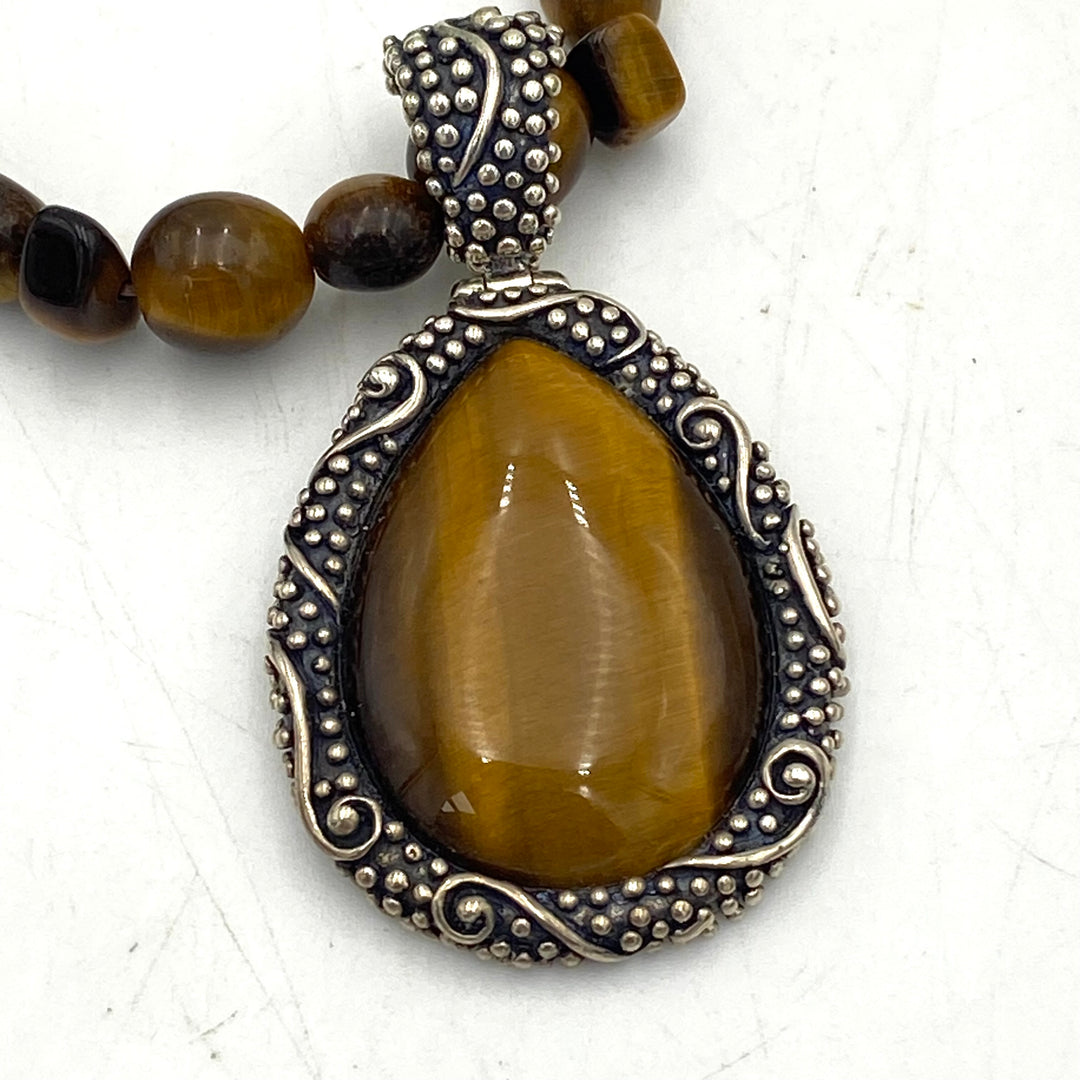 u449 Vintage Sterling Silver 925  Necklace 16" Long Tiger's Eye Stones Pendant