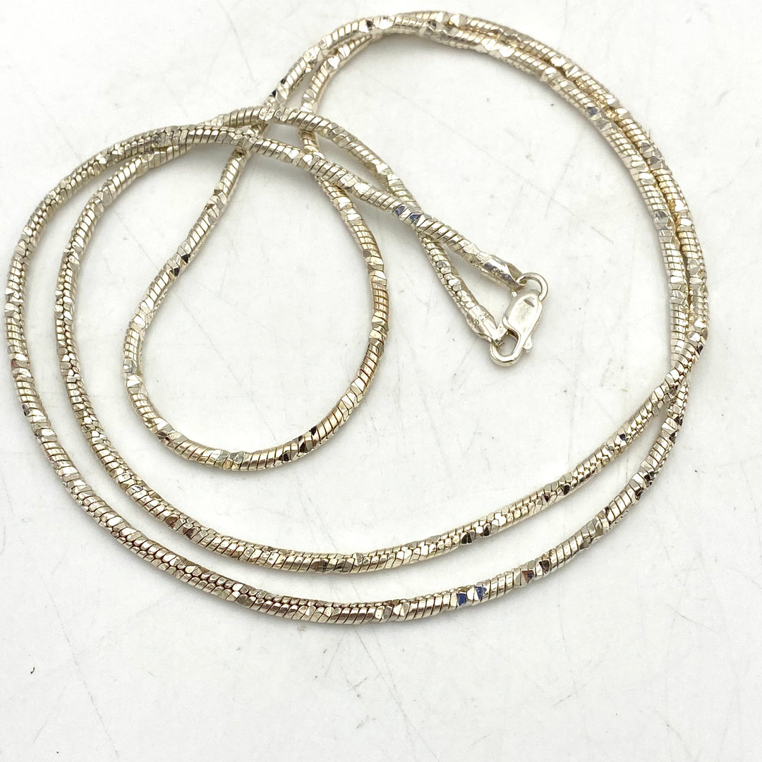 u459 Vintage Sterling Silver 925 Italy Dia Cut Snake Chain Necklace 30" Long