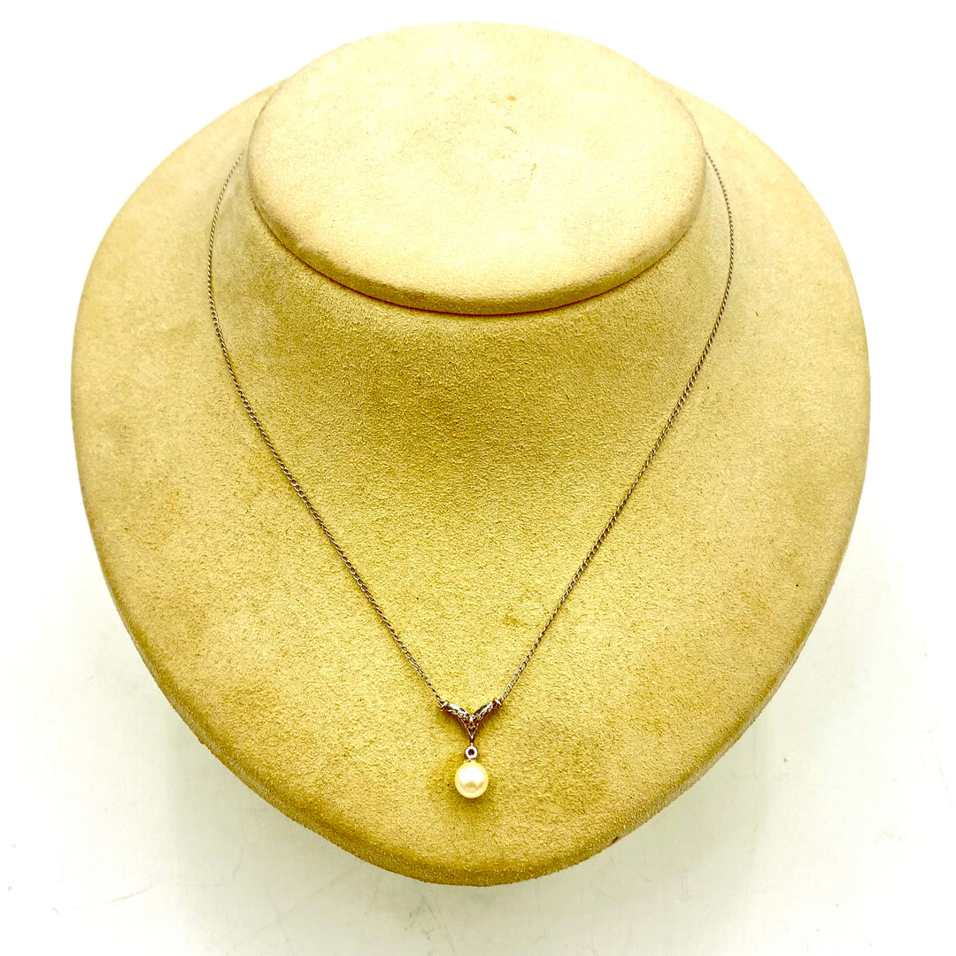u475 Vintage 14K White Gold Necklace 15.5" Pearl & Diamond Pendant