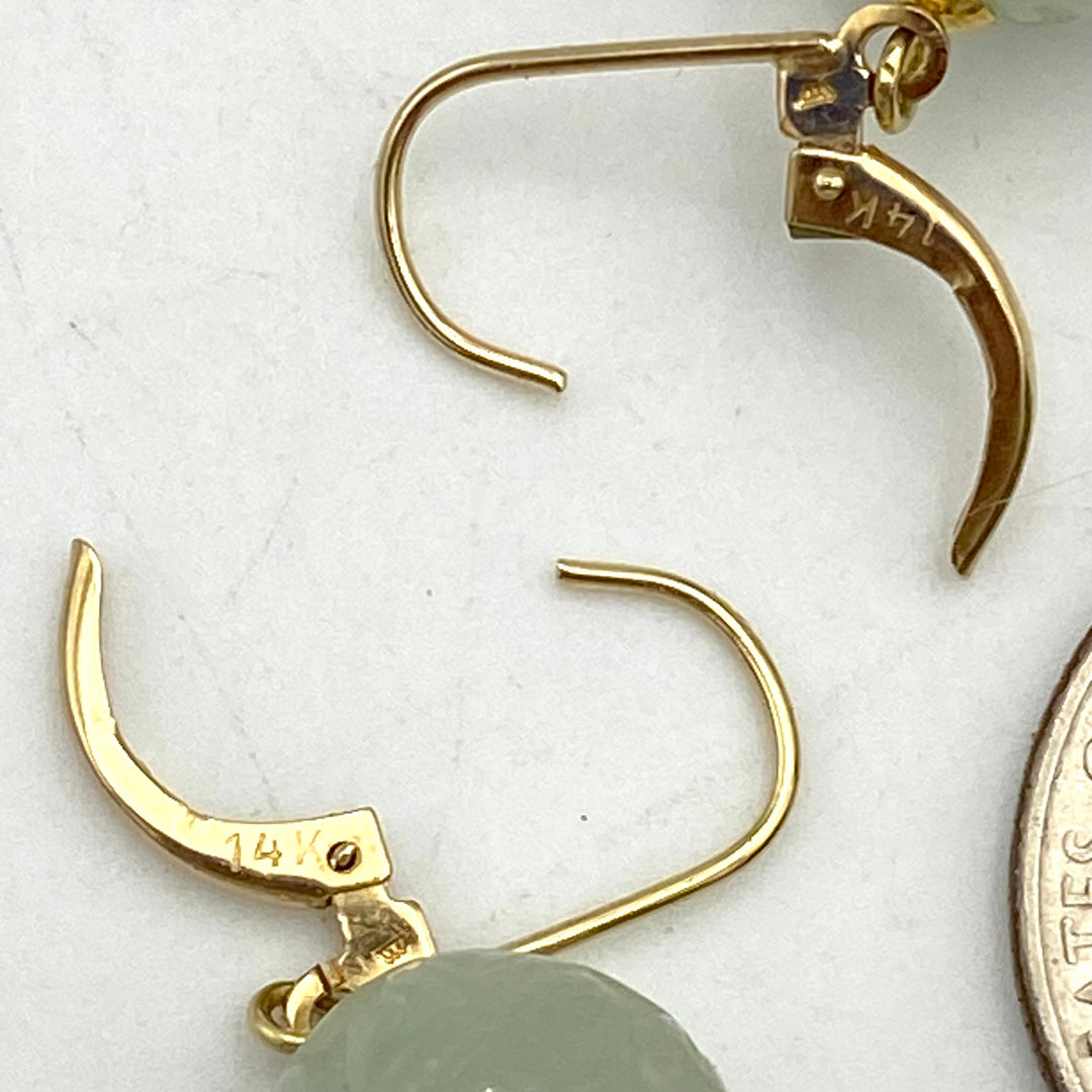 u482 Vintage 14K Yellow Gold Genuine Oriental Carved Jade Drop Earrings