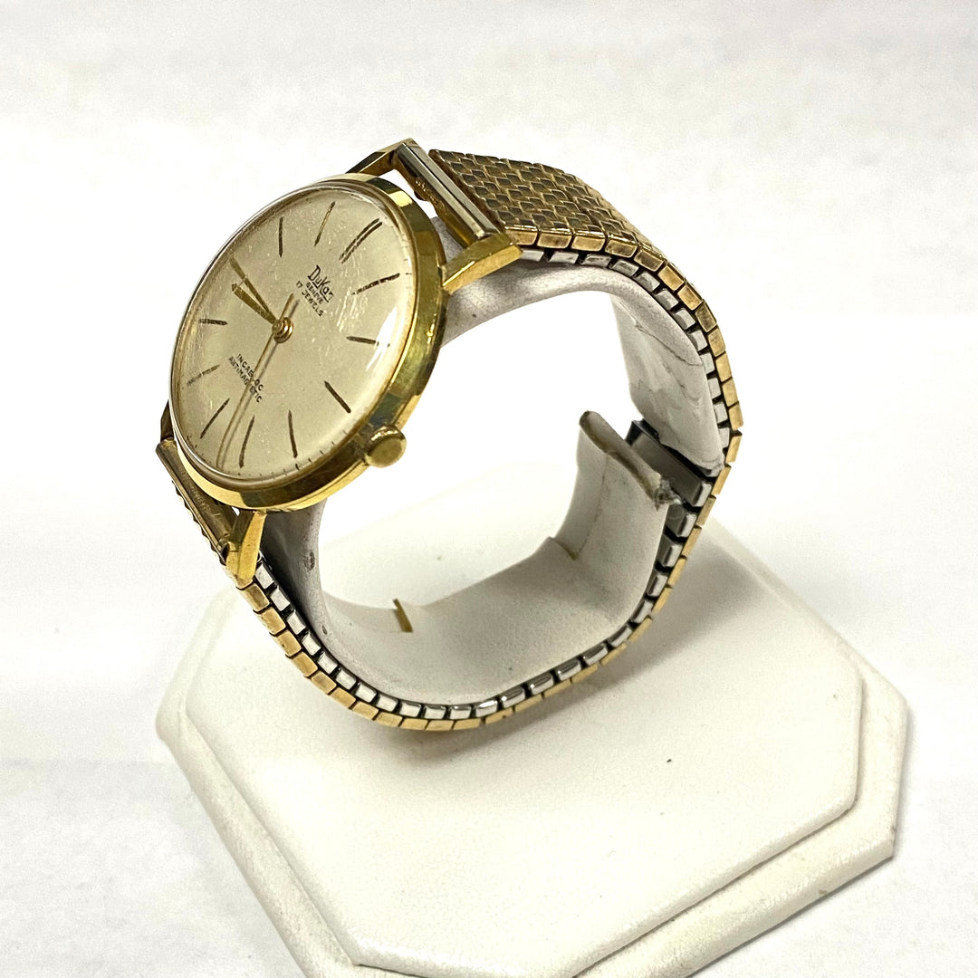 u516 Vintage DuKan Geneve Mechanical Incabloc Gold Tone Wrist Watch 1970's