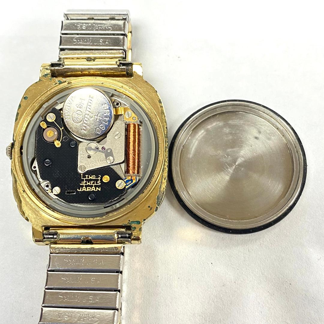 u518 Vintage SEICO Quartz Stainless Steel Water Resistant Wrist Watch 1970's