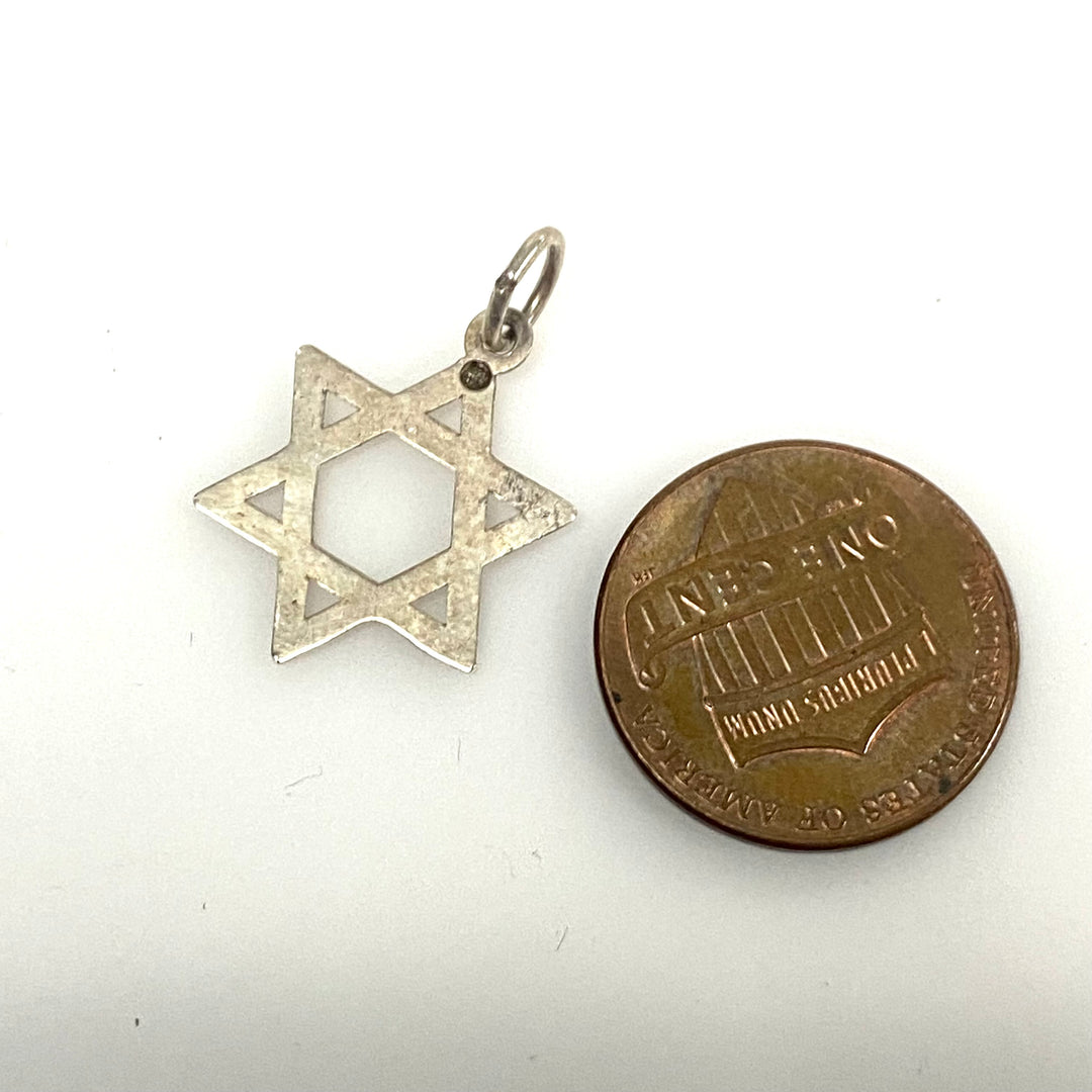 u525 Vintage Sterling Silver Star of David Charm Pendant