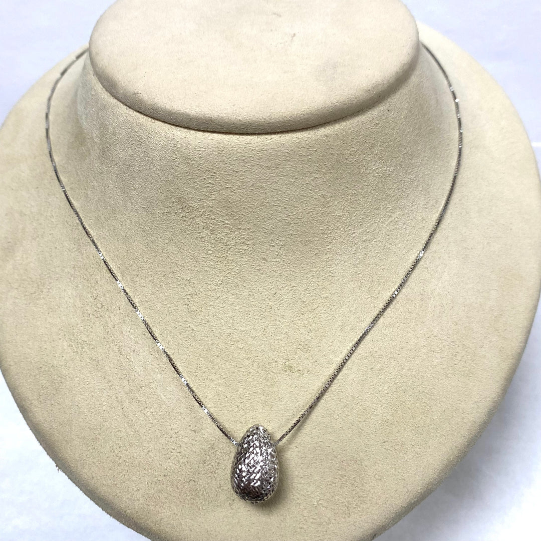 u535 Vintage 14K White Gold Box Chain Necklace 17.5" Diamond Cut Egg Pendant