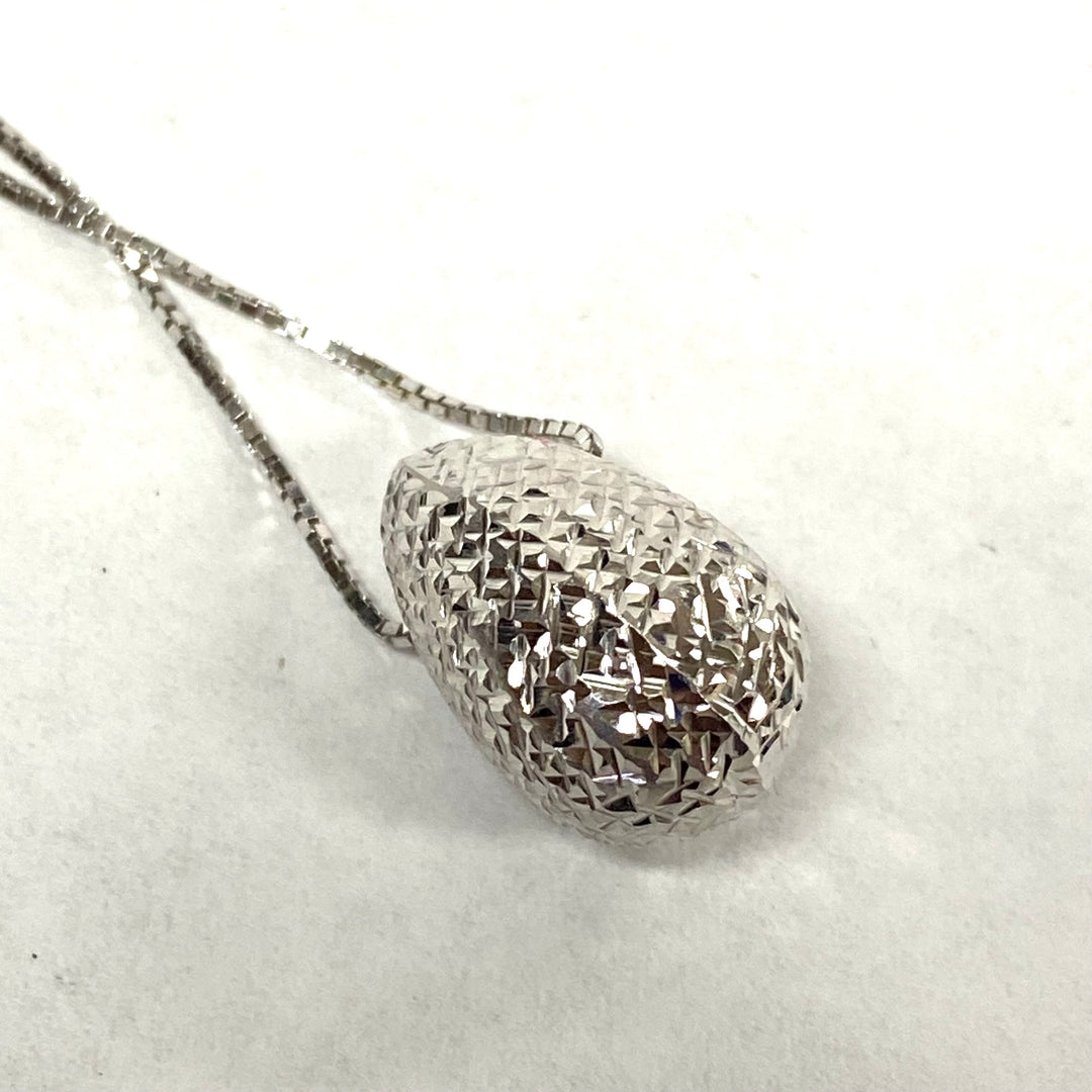 u535 Vintage 14K White Gold Box Chain Necklace 17.5" Diamond Cut Egg Pendant