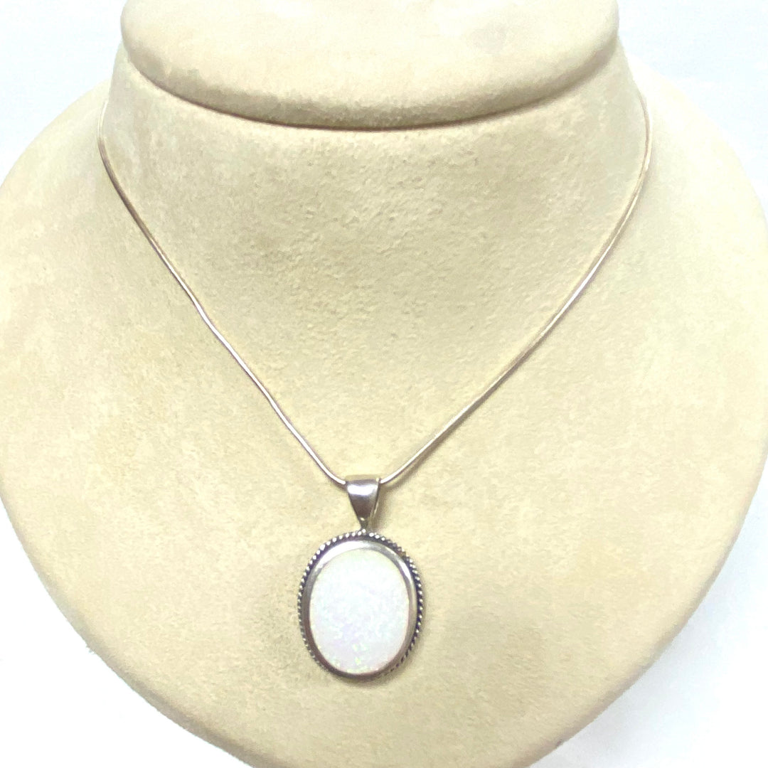 u556 Vintage Sterling Silver Snake Chain Necklace 20" White Opal Oval Pendant