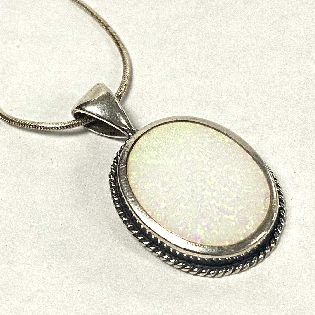 u556 Vintage Sterling Silver Snake Chain Necklace 20" White Opal Oval Pendant