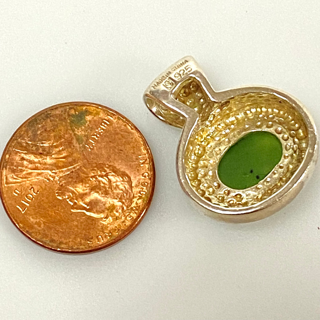 u604 Vintage Sterling Silver 925 Charm Pendant Green Oval Jade Gemstone