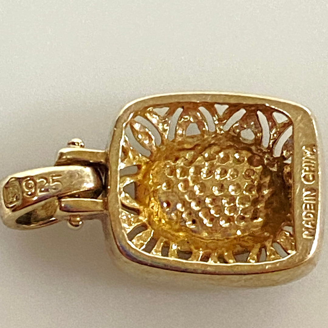 u607 Vintage Sterling Silver 925 Charm Pendant with Blue Opal Gemstone