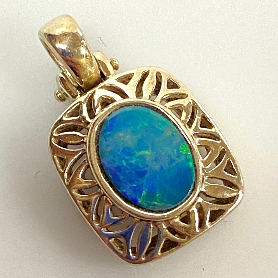 u607 Vintage Sterling Silver 925 Charm Pendant with Blue Opal Gemstone