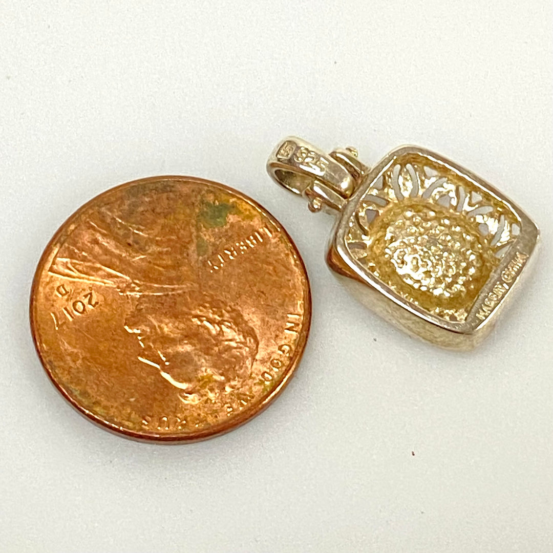 u607 Vintage Sterling Silver 925 Charm Pendant with Blue Opal Gemstone