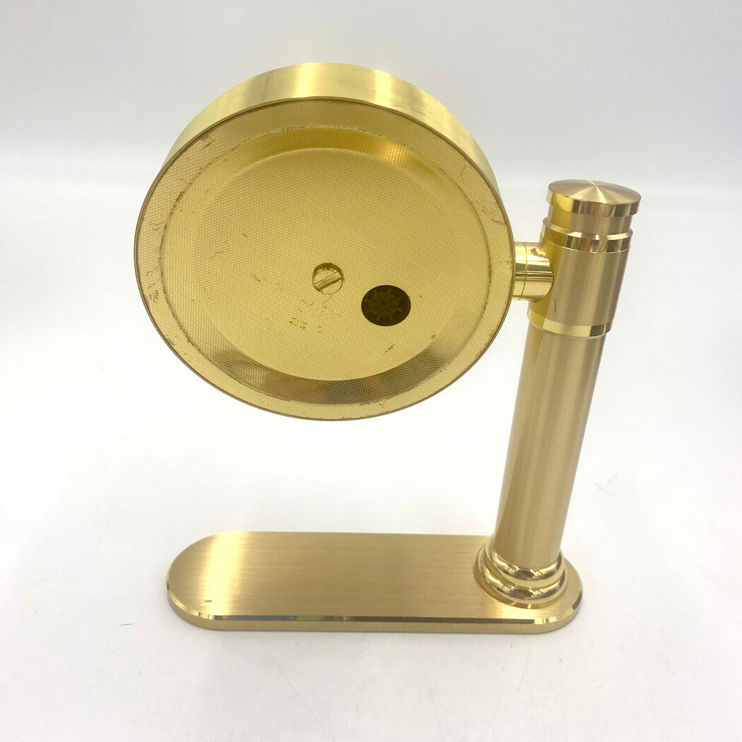 u710 Vintage Gold Tone The International Benchmark World Time Desk Clock Quartz