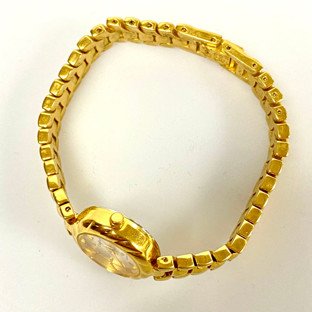 u751 Vintage Cardinal Quartz 2243 Stainless Back Wrist Watch Japan Mov't