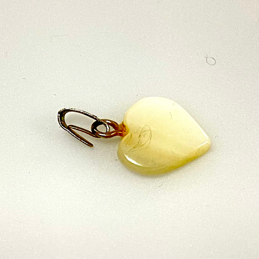 u755 Vintage Sterling Silver Mother of Pearl Abalone Cute Heart Charm Pendant