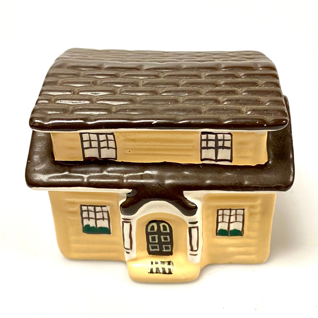 u793 Ceramic Handpainted Little House Trinket Jewelry Gift Souvenir Box