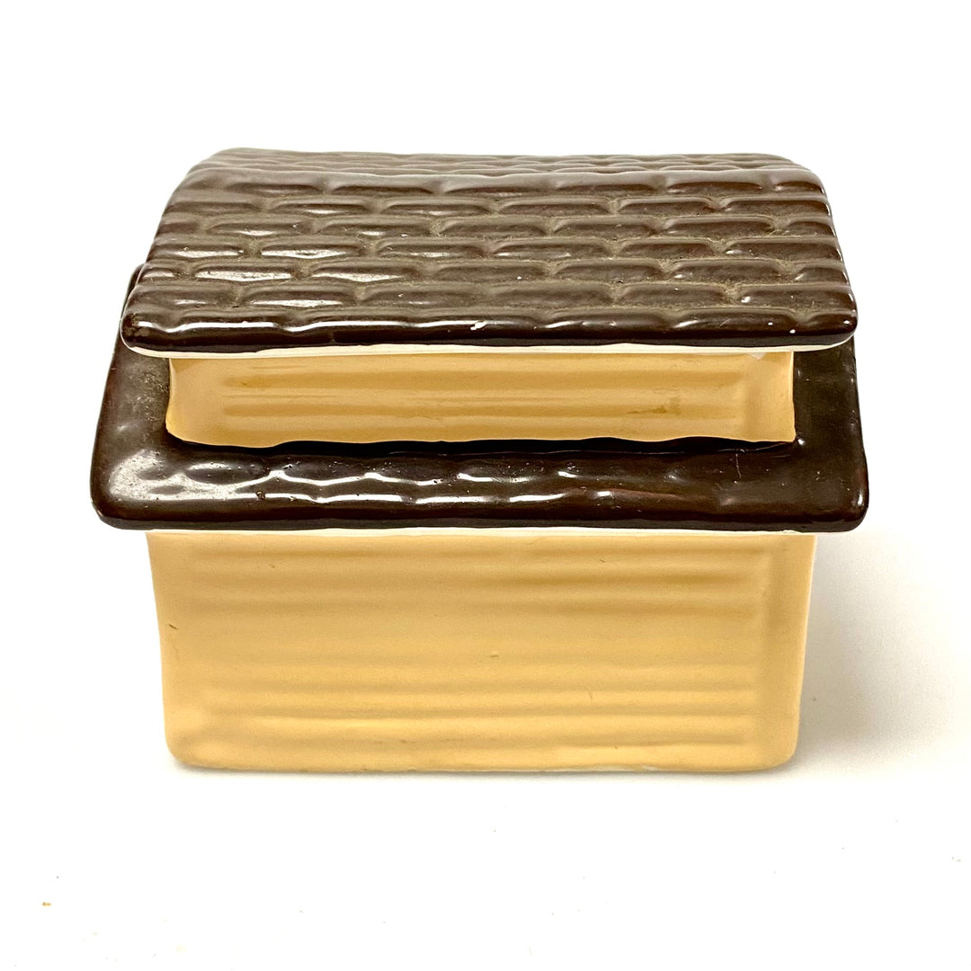 u793 Ceramic Handpainted Little House Trinket Jewelry Gift Souvenir Box