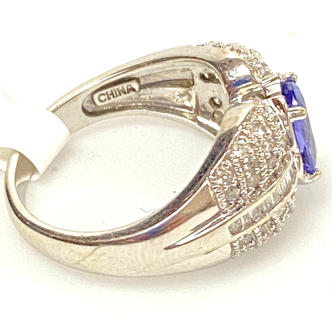 u814 Vintage 18K White Gold Tanzanite Diamond .25cts Engagement Ring Diamond Sz8