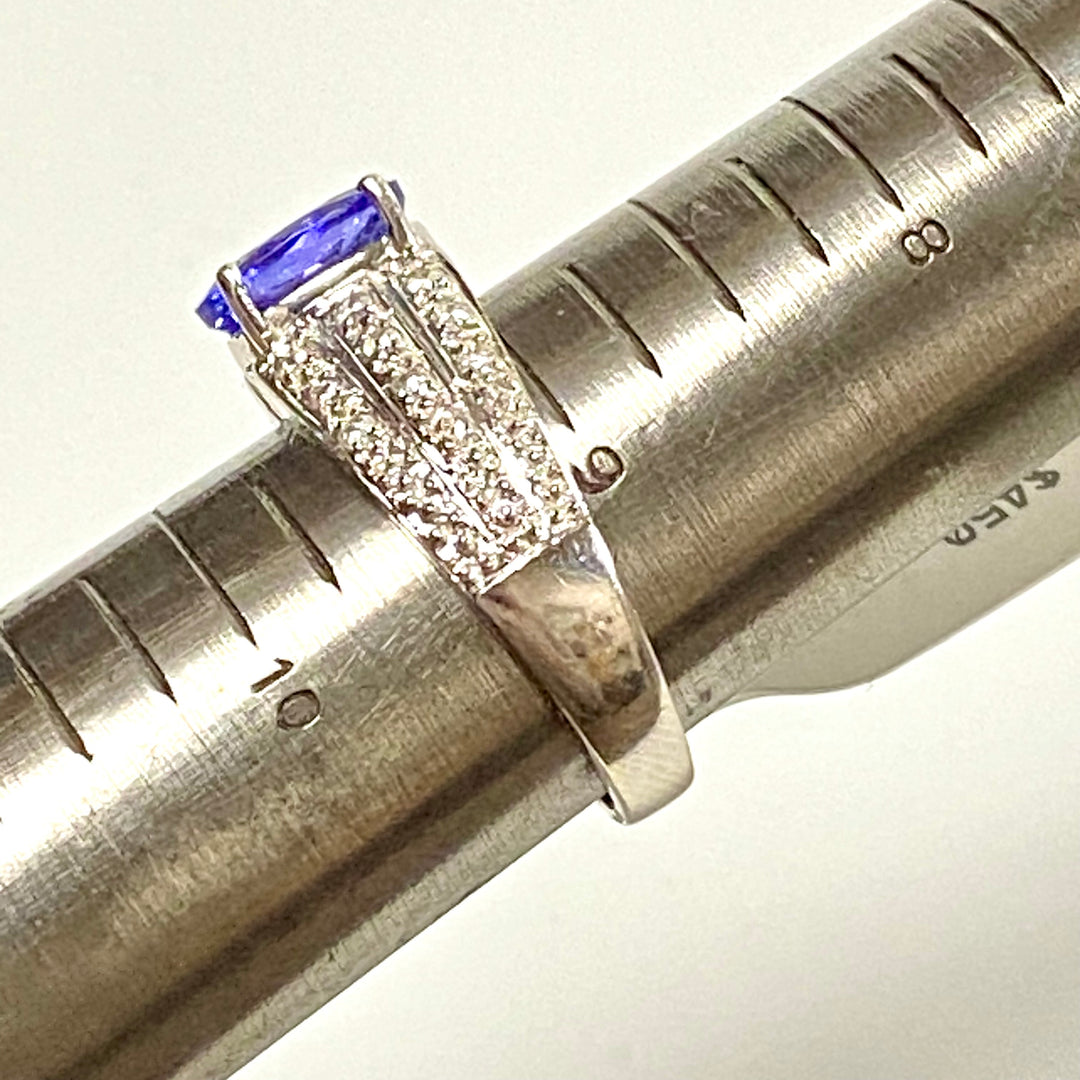 u815 Vintage 14K White Gold Tanzanite Diamond .05cts Engagement Ring Diamond 9.25