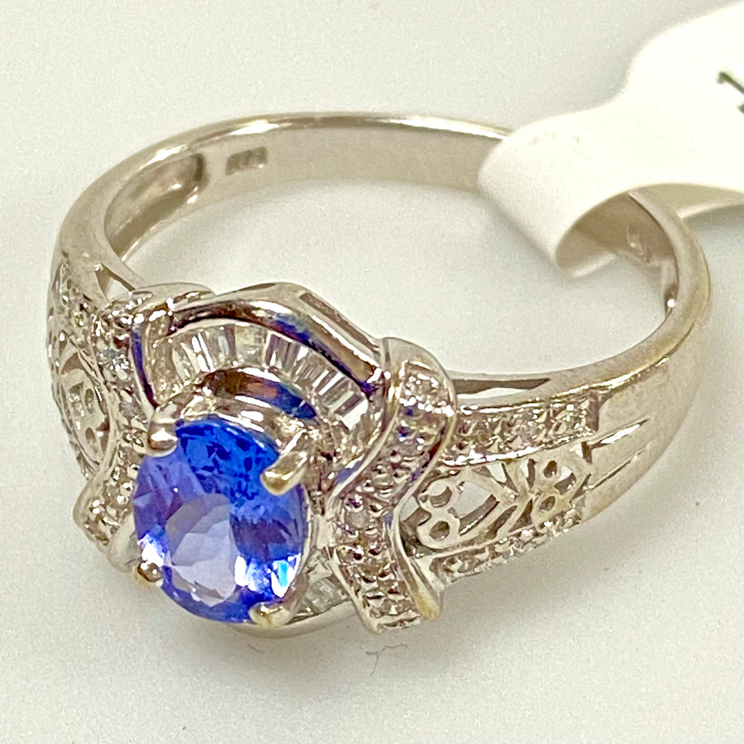 u816 Vintage 14K White Gold Tanzanite Diamond .25cts Engagement Ring Diamond 10