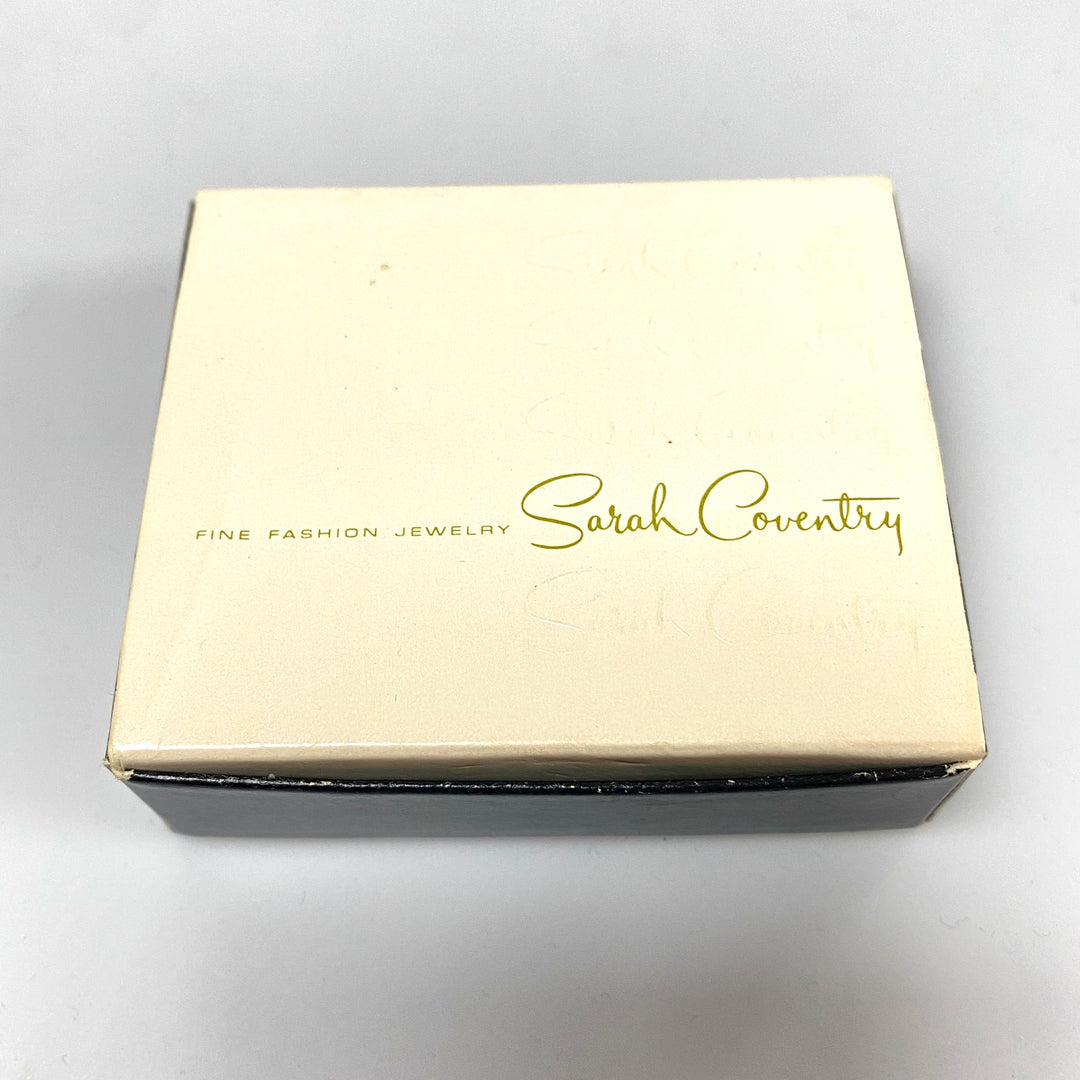 u831 Vintage Sarah Coventry 3pc Set Clip Earrings Matching Brooch Pin Strawberry