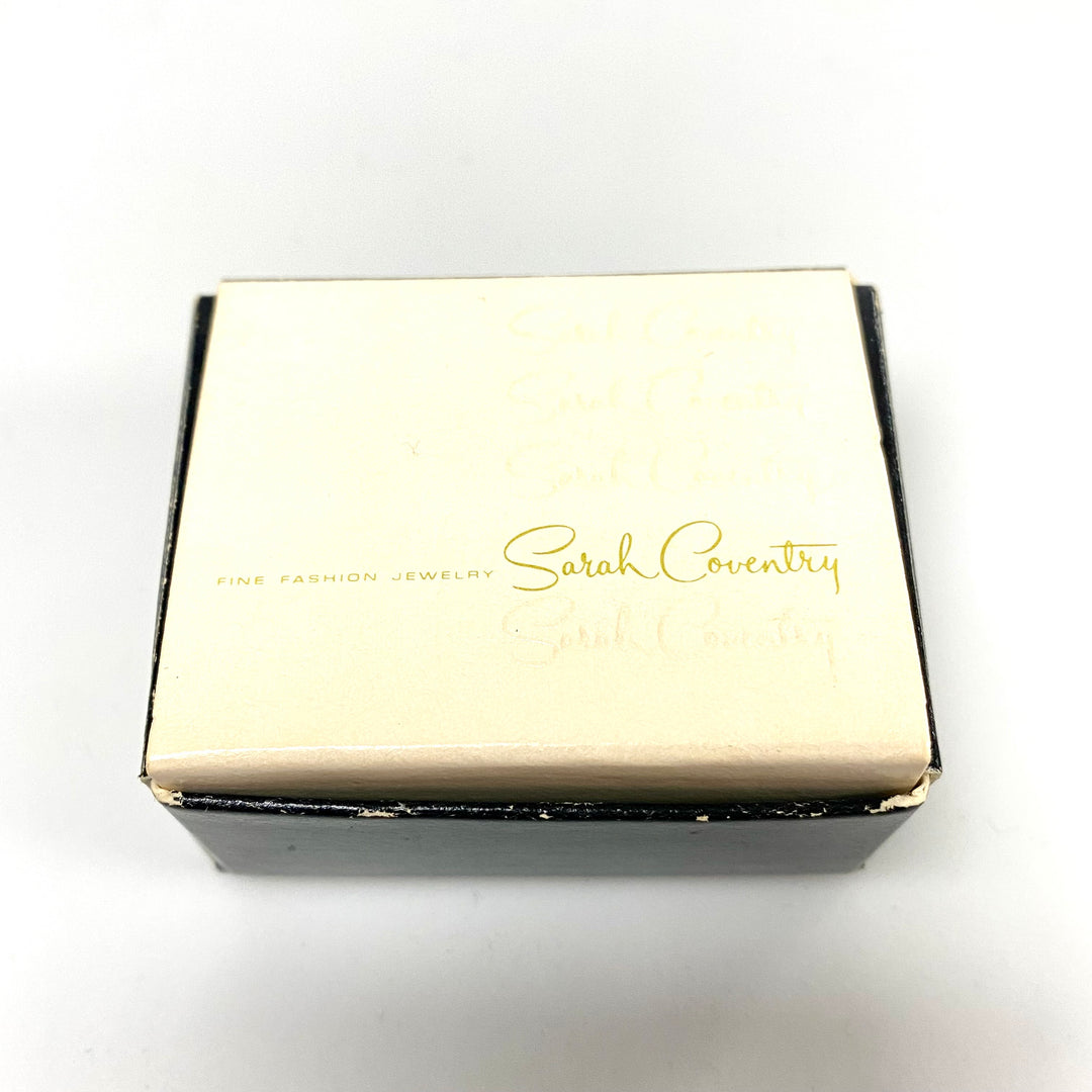 u831 Vintage Sarah Coventry 3pc Set Clip Earrings Matching Brooch Pin Strawberry