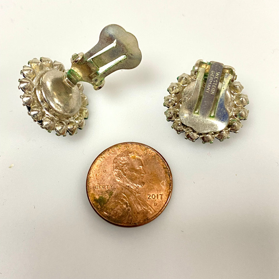 u856 Vintage 2pc Clip-on Earrings Set Silver Tone Black Stones Flower Shape