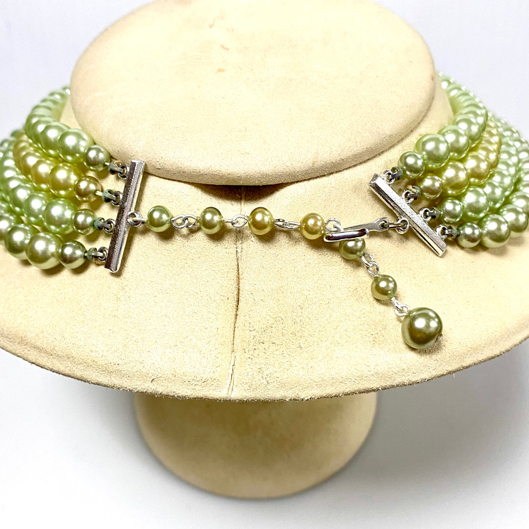 u860 Vintage Green Cultured Pearl Beads Silver Tone Hardware Necklace 13" Long