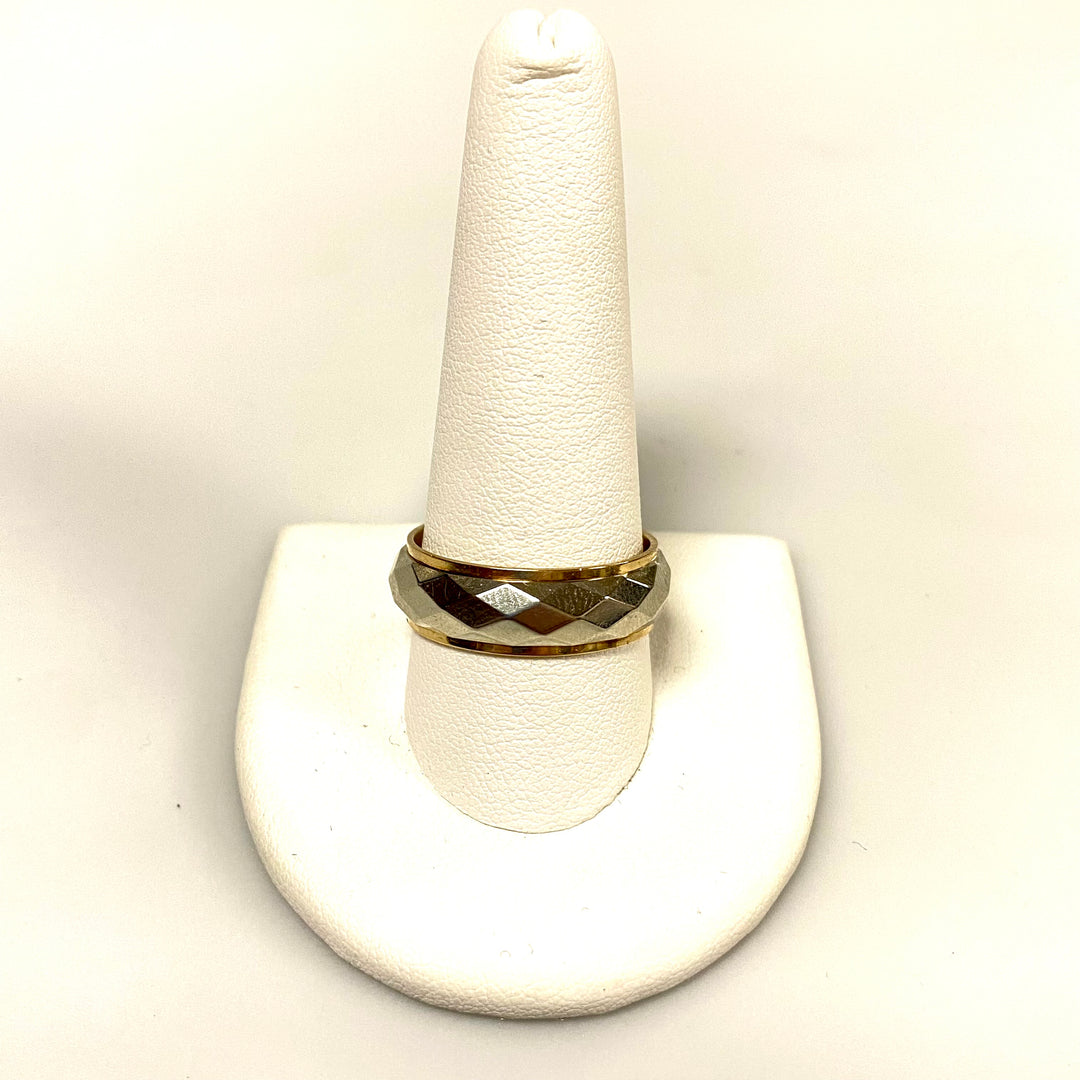 u902 Vintage 14K White Yellow Gold 7.45mm Wedding Band Ring Size 11