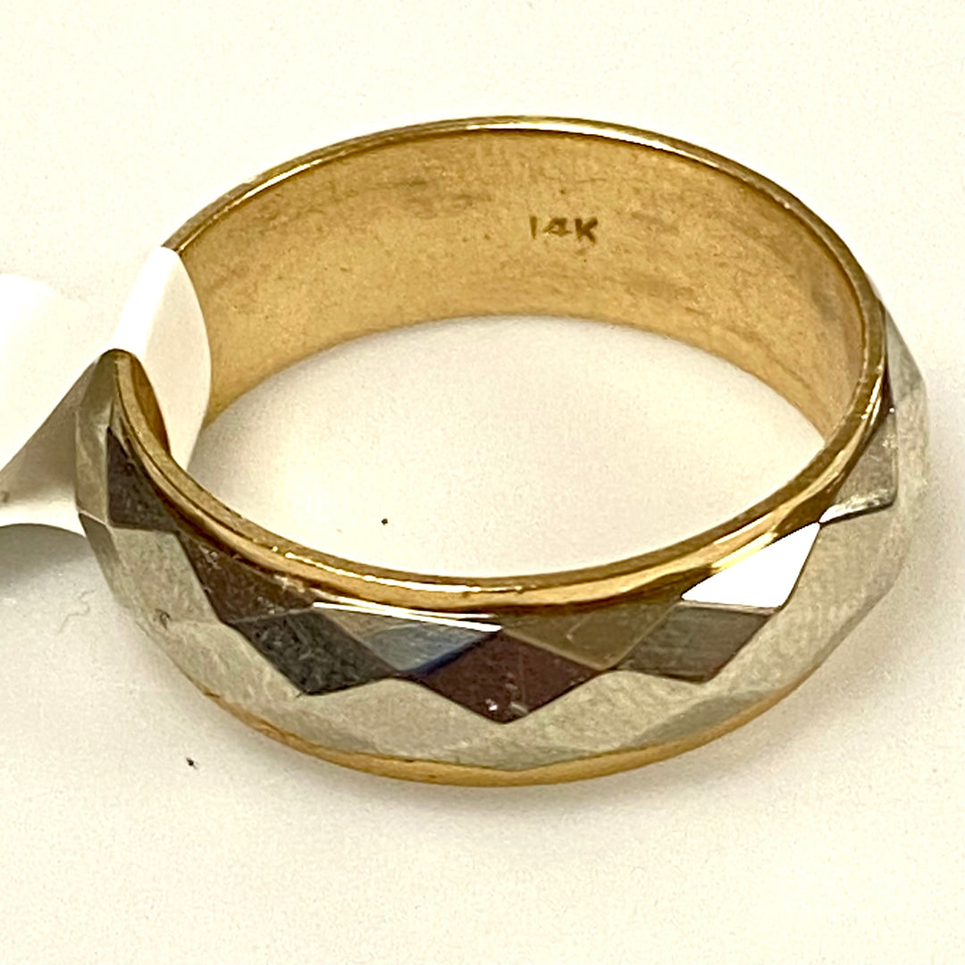 u902 Vintage 14K White Yellow Gold 7.45mm Wedding Band Ring Size 11