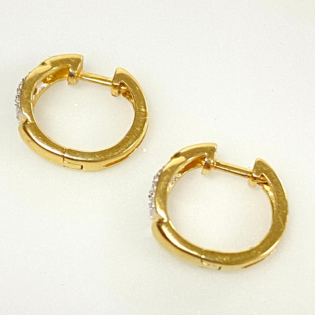 u910 Vintage Classic 14K Yellow Gold Diamonds .03cts Hoop Dangle Earrings