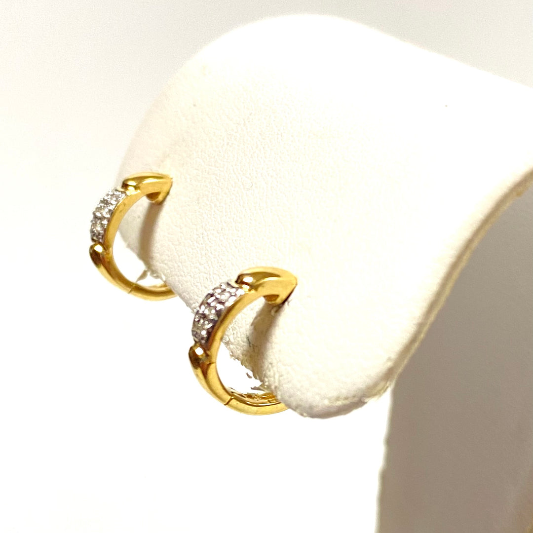 u910 Vintage Classic 14K Yellow Gold Diamonds .03cts Hoop Dangle Earrings