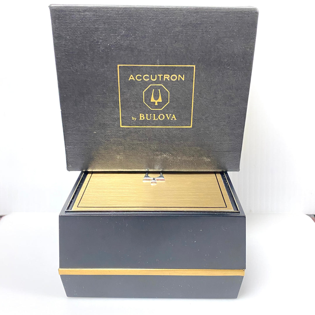 u911 Vintage Accutron Bulova Stainless Steel J194055 Men's Wrist Watch USA