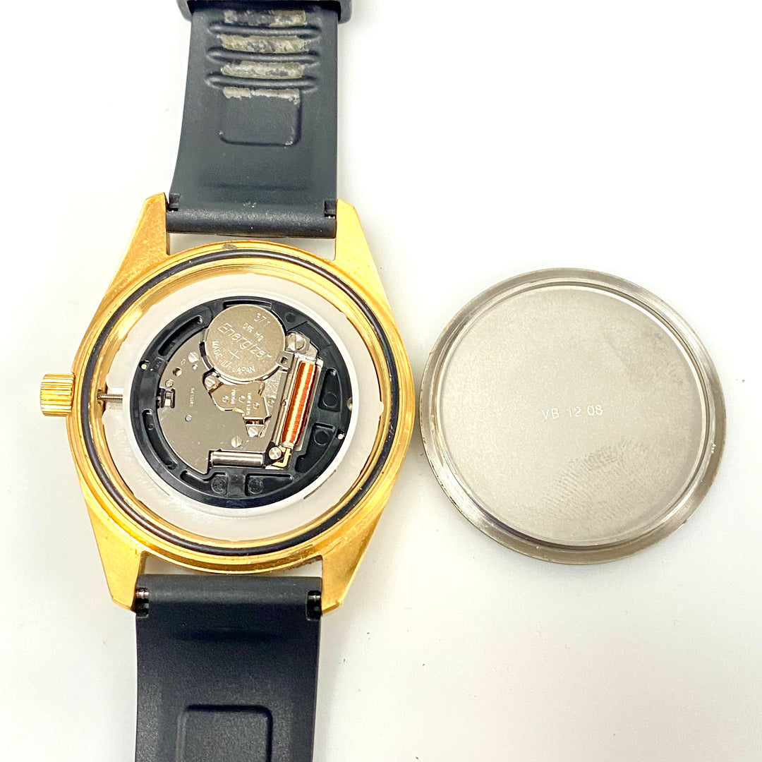 u926 Victorinox Swiss Army Stainless Steel 100M WR Quartz Men's Wrist Watch