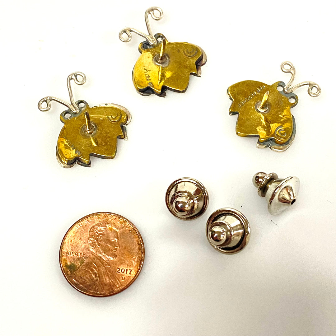 u931 Vintage Far Fetche Gold and Silver Tone Bee Flying Insect Brooch Pin