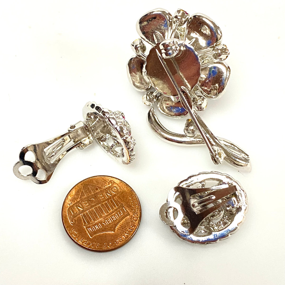 u933 Vintage 3pc Set Clip Earrings & Floral Brooch Pin Red Rose White Crystals
