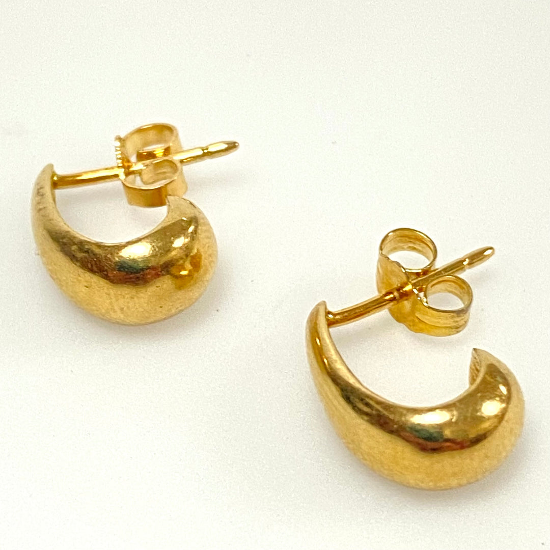 u968 Vintage Classic 14k Yellow Tapered Hoop Dangling Earrings