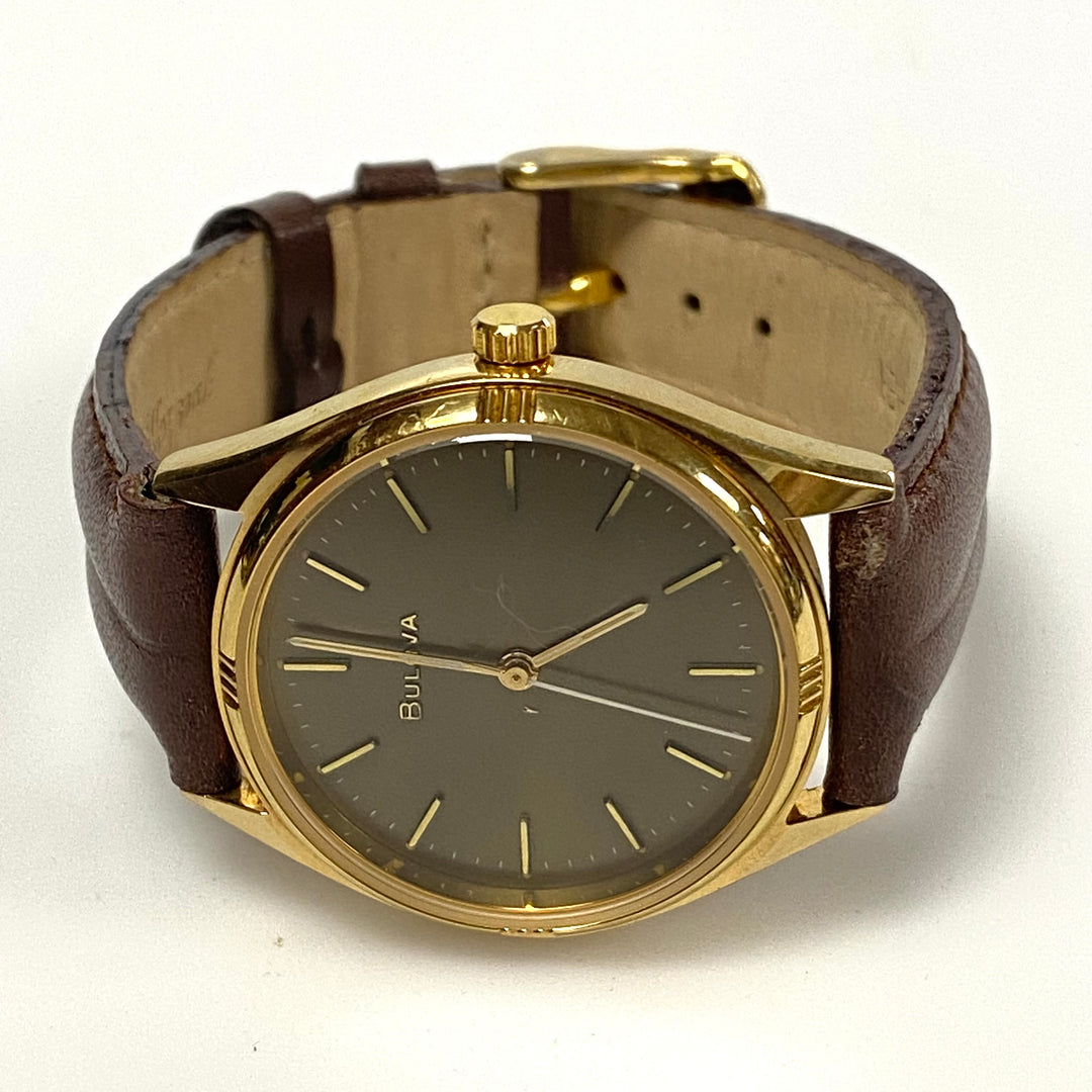 v017 Vintage BULOVA Hand Winding Mechanical Stainless Back 17 Jewels Wrist Watch