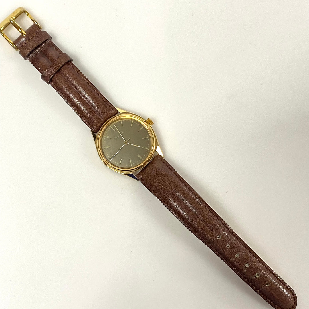 v017 Vintage BULOVA Hand Winding Mechanical Stainless Back 17 Jewels Wrist Watch