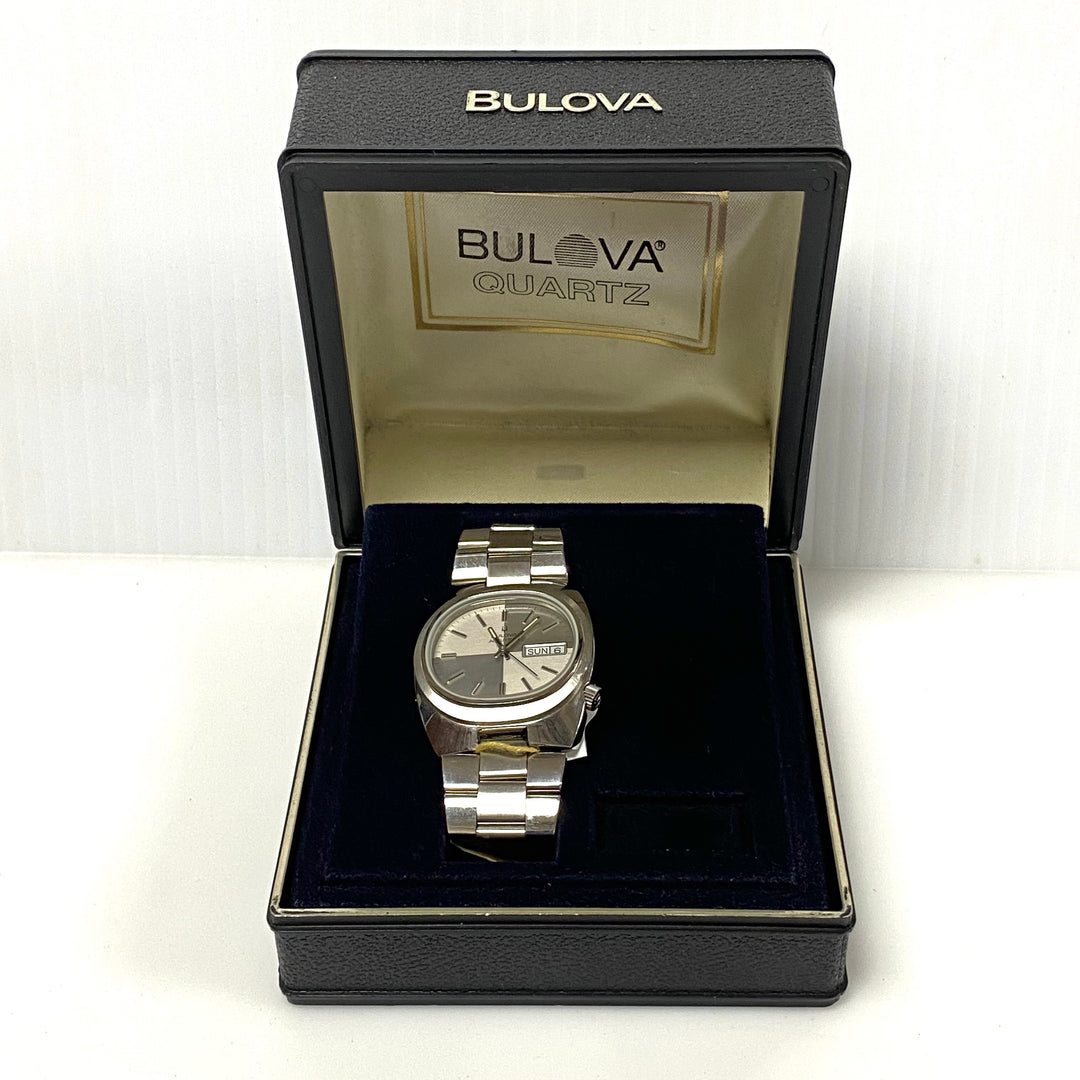 v024 Vintage Bulova Accutron Dura-Crystal Quartz Stainless Steel Water Resistant Wrist Watch +Box