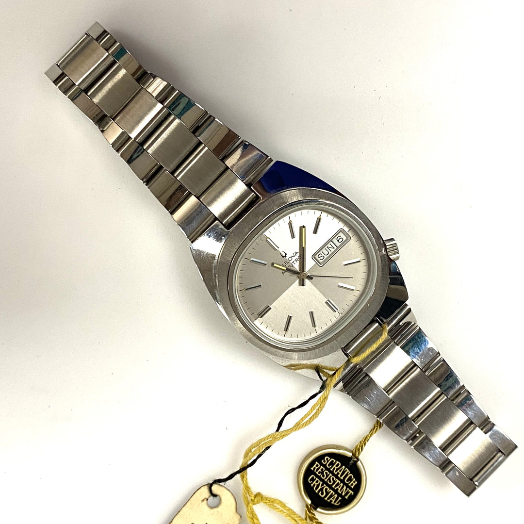 v024 Vintage Bulova Accutron Dura-Crystal Quartz Stainless Steel Water Resistant Wrist Watch +Box