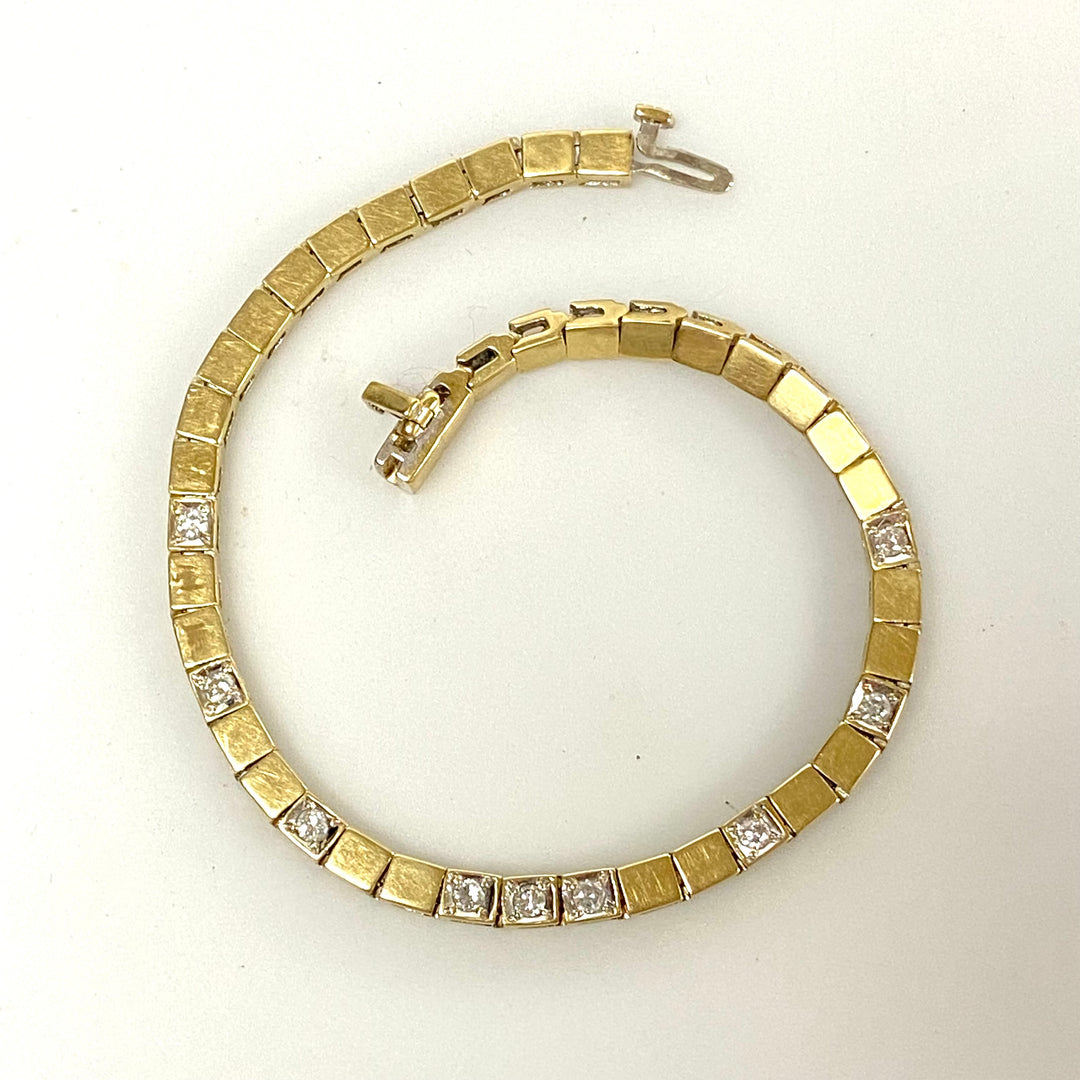 v033 Vintage 14K Yellow Gold .36cts Diamond Thick Link Bracelet 7.5" long