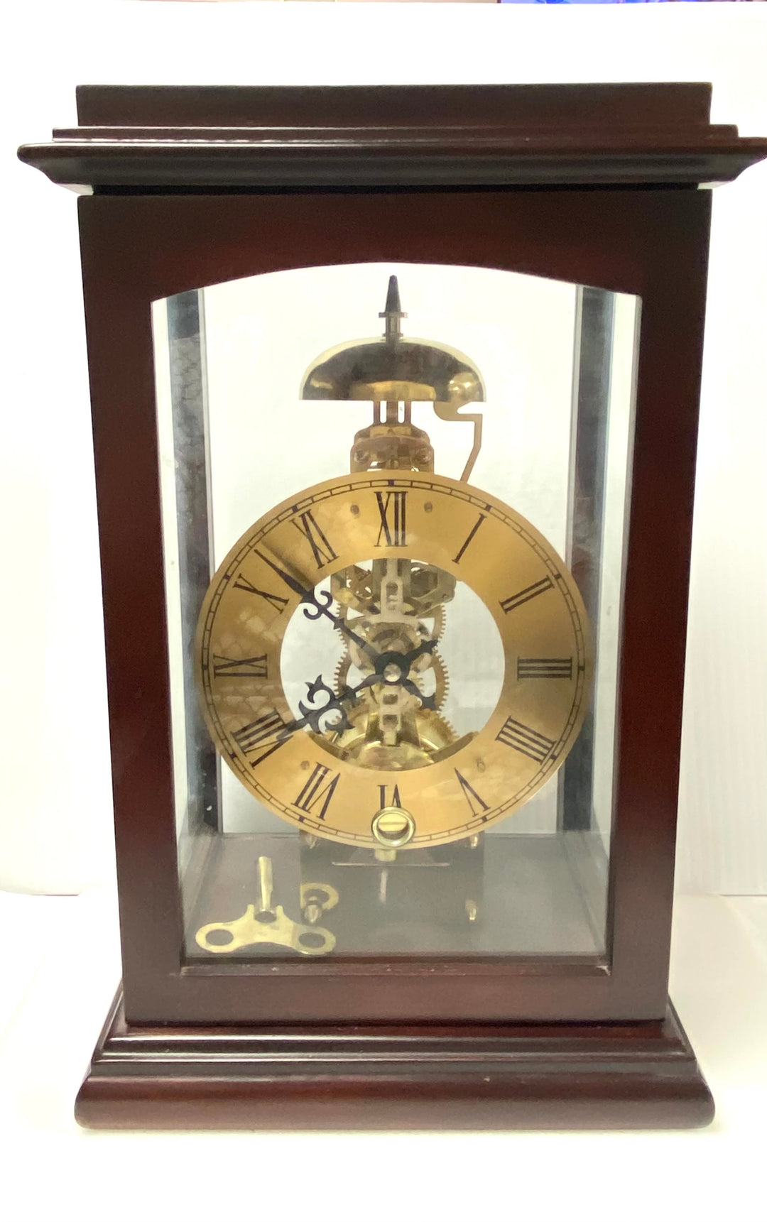 v057 Vintage Desk Mantel Clock Glass Brown Wood Gold Tone